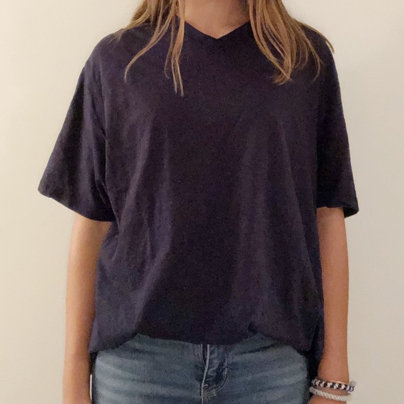 Robert Graham Other - robert graham traveler v-neck